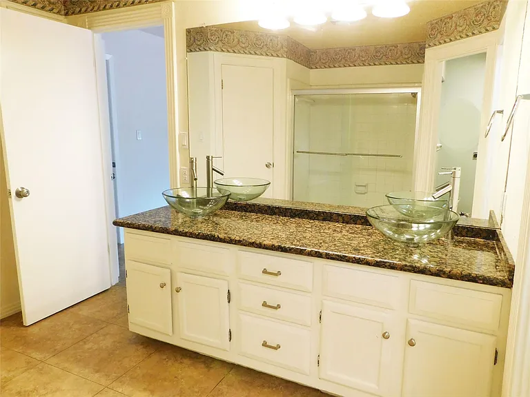 1006 Porpoise St — Photo 21