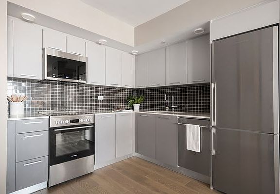 5th image of 15 Bridge Park Dr APT 5B
