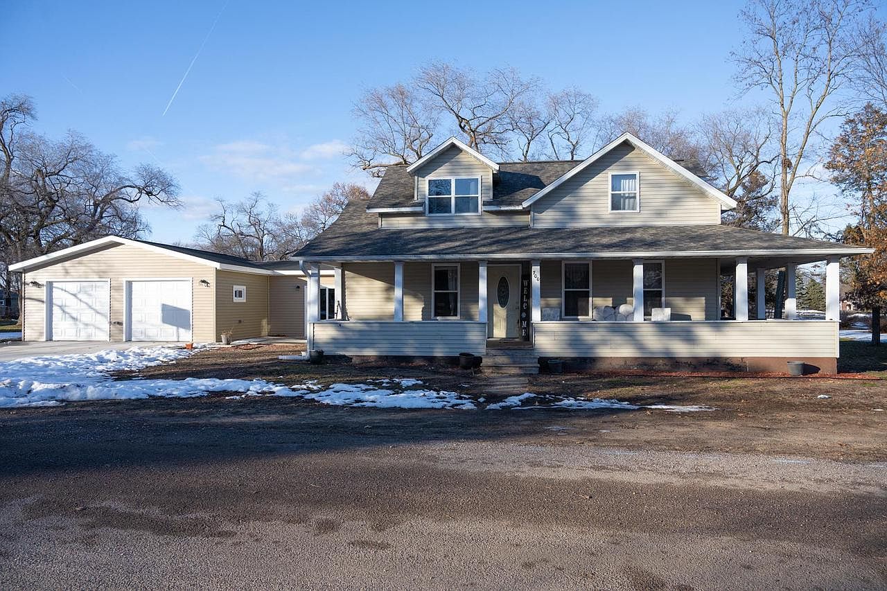 700 1st Street, Necedah, WI 54646 Zillow