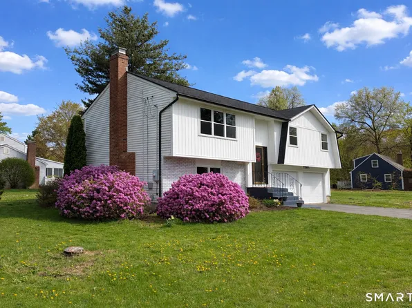 92 Laurel Lane, Simsbury, CT 06070