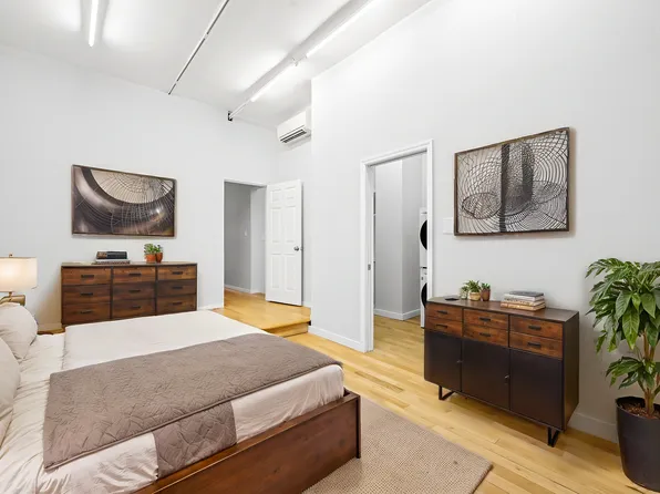 249 East Houston Street image 4 of 8