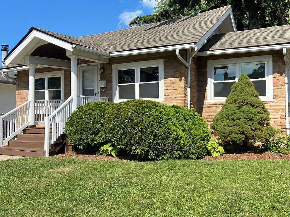 1st image of 141 Dorchester Ct