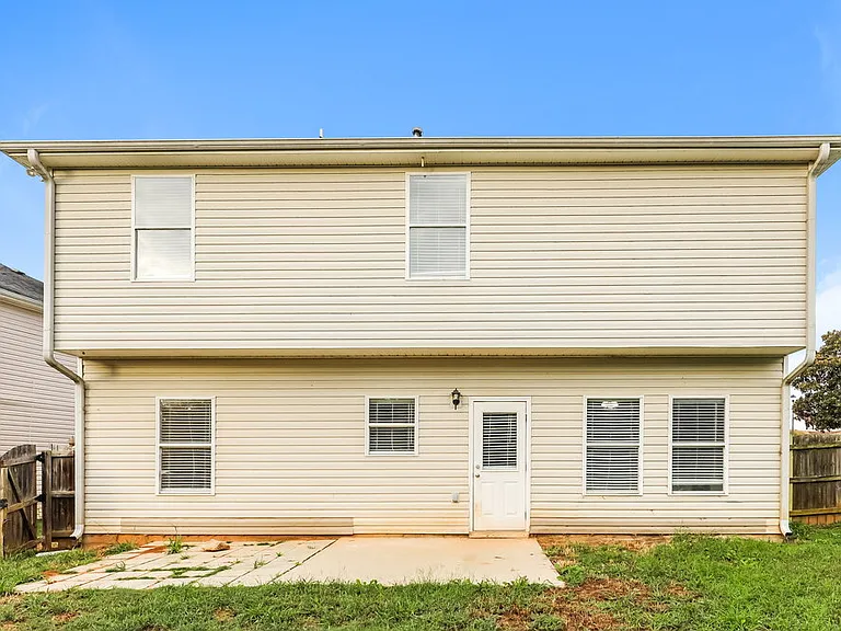 1607 Thornwick Trce — Photo 17