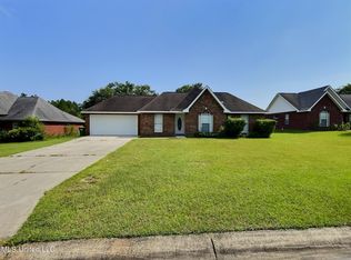 14239 Oakview Cir, Vancleave, MS 39565