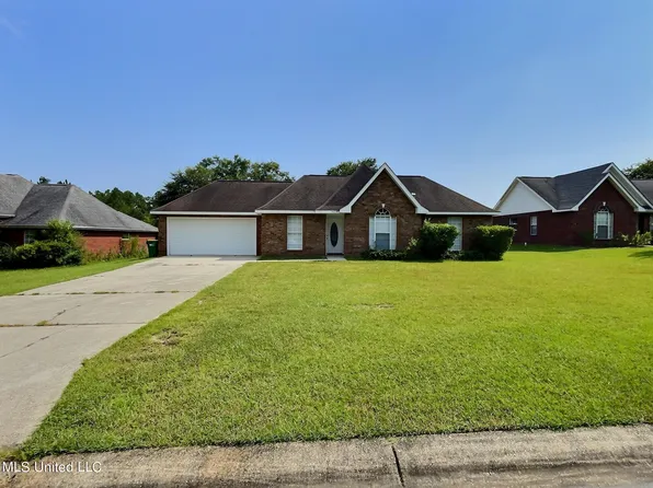 14239 Oakview Cir, Vancleave, MS 39565