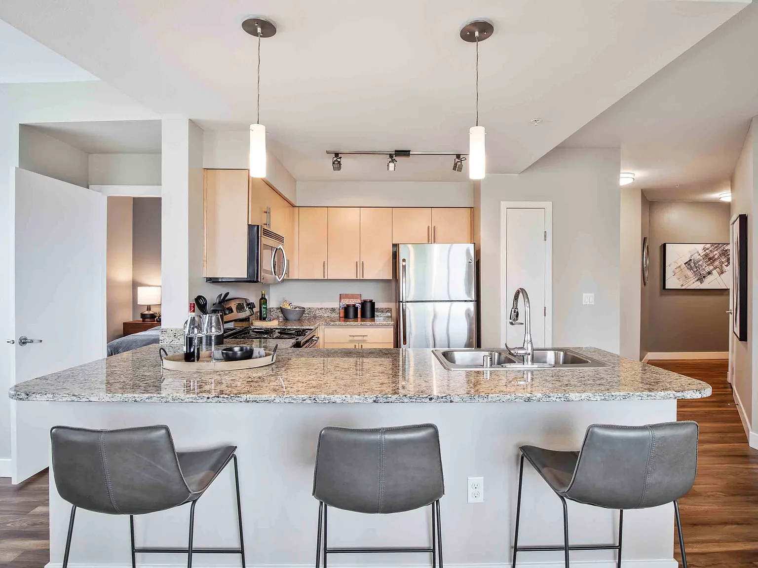 The Pacifica Apartments — Photo 3