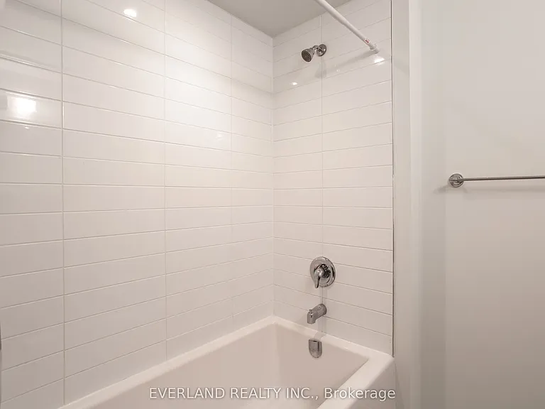372 Threshing Mill Blvd — Photo 18