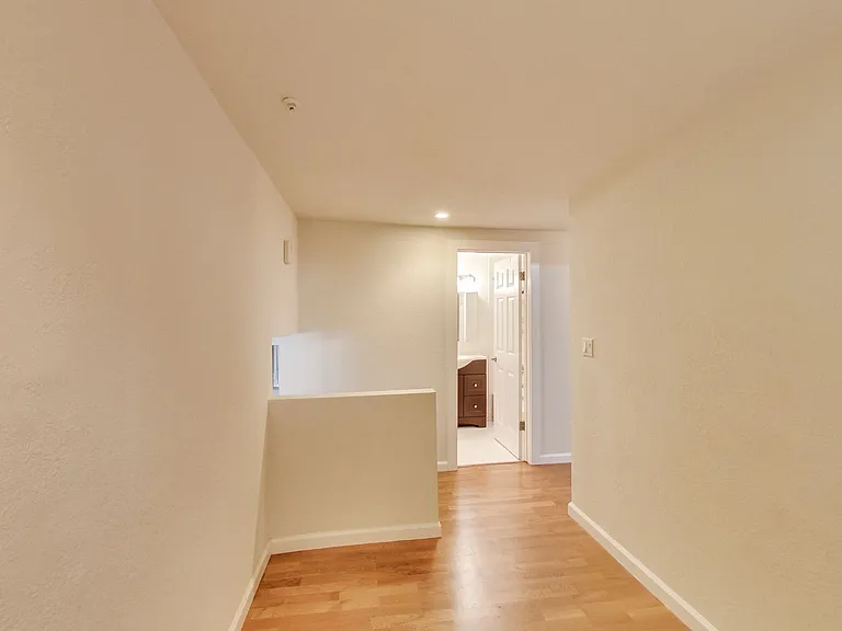 193B Henry St — Photo 10