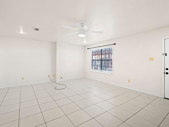 3rd image of 100 Ramon Cardenas Dr