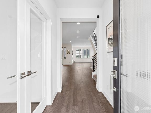 3rd image of 26637 NE Boyd Way #102
