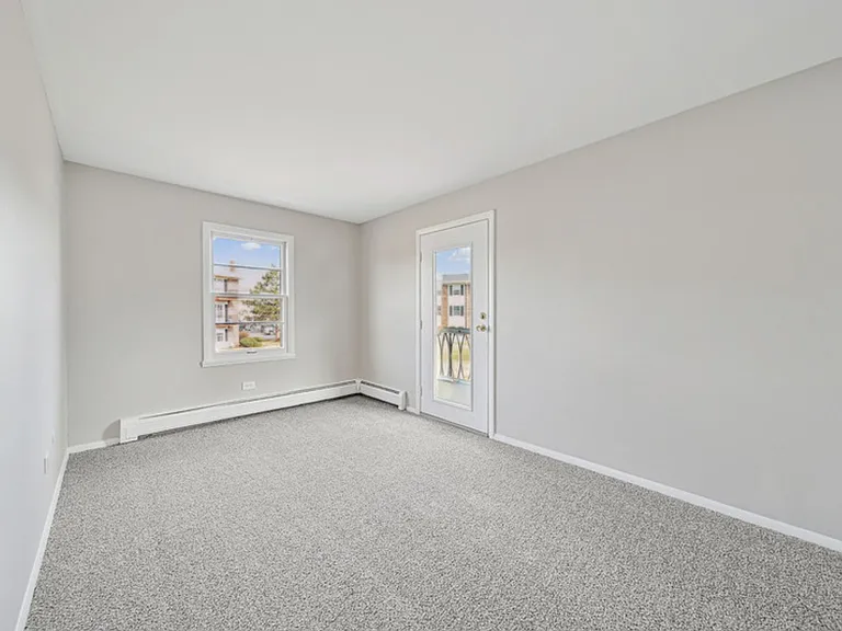 Eden Prairie Apartments — Photo 17