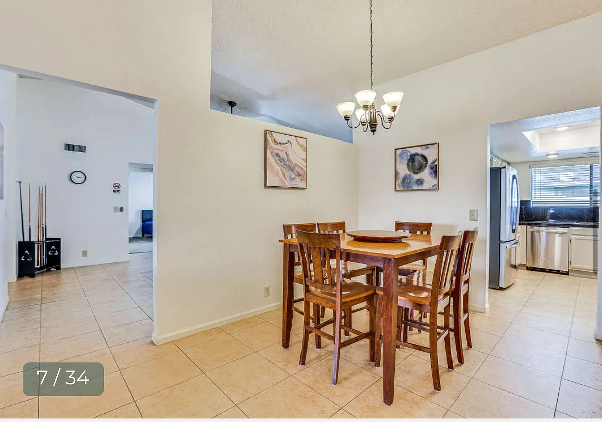 Building Photo - 7414 W Windrose Dr