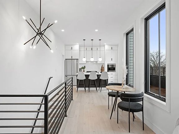 5th image of 490 Bennington St #7
