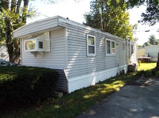 1515 Vfw Pkwy TRAILER R20, West Roxbury, MA 02132