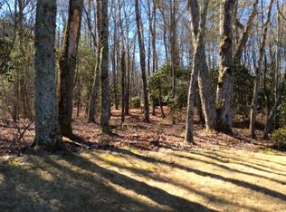 1352 Burl Ln, Cashiers, NC 28717