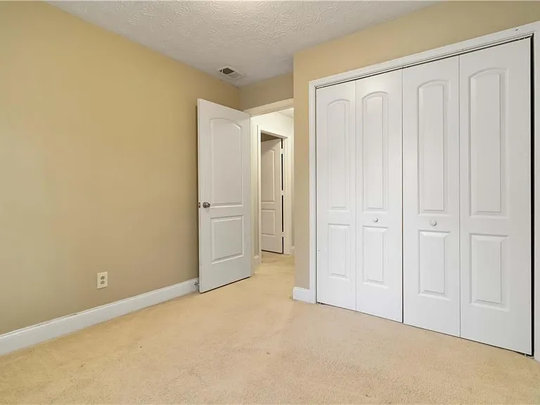 888 Chartley Dr SW — Photo 23