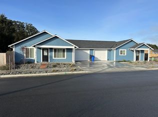 2614 Avelar Ct, McKinleyville, CA 95519