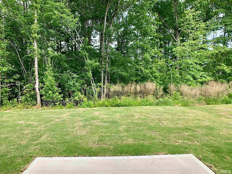 141 Diploma Dr — Photo 21