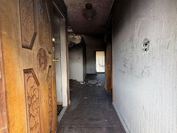 3rd image of 2531 Gardendale Rd