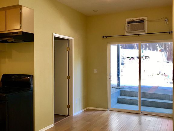 5th image of 4304 Ensenada Dr