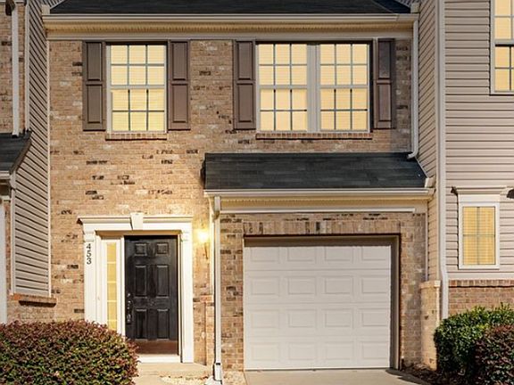 3rd image of 453 Christiane Way