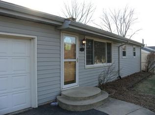 3 Woodview Ln, Algonquin, IL 60102