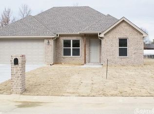 2712 Ridgewood Rd, Searcy, AR 72143