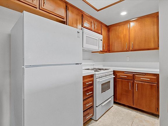 3rd image of 2433 Barry Ave APT 104