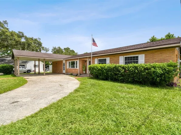 2106 Malibu Dr, Brandon, FL 33511