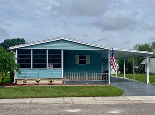 6061 Forest Lake Dr, Zephyrhills, FL 33540