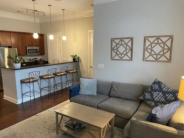 301 E Tremont Ave E #102 — Photo 4