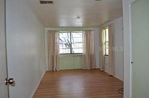 4th image of 9509 N 11th St
