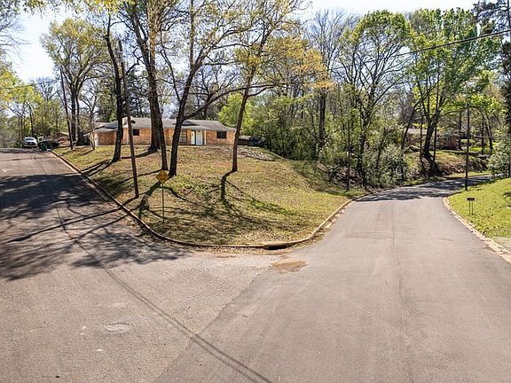 4th image of 1112 Swanson Dr