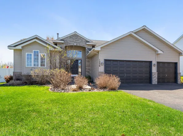 1256 15th Ave SE, Forest Lake, MN 55025