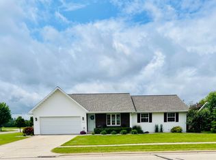 2448 Kilrush Rd, De Pere, WI 54115