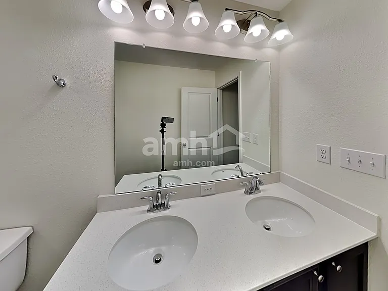 22565 Bellini Cir — Photo 22