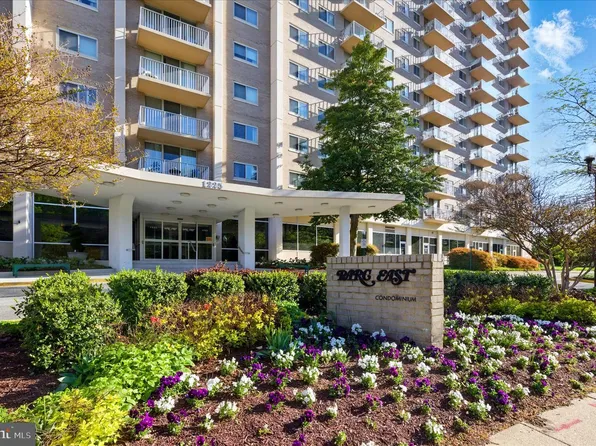 1225 Martha Custis Dr APT 919, Alexandria, VA 22302