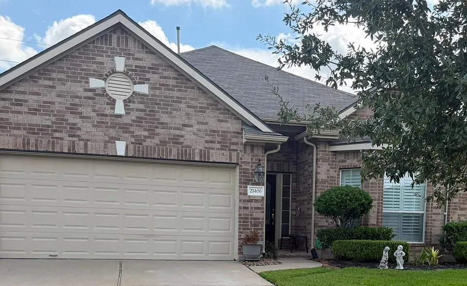 21406 Avalon Queen Dr