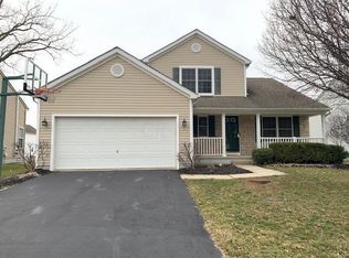 164 Cheshire Crossing Dr, Delaware, OH 43015
