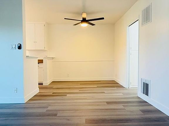 4th image of 3825 Gibraltar Ave APT 10