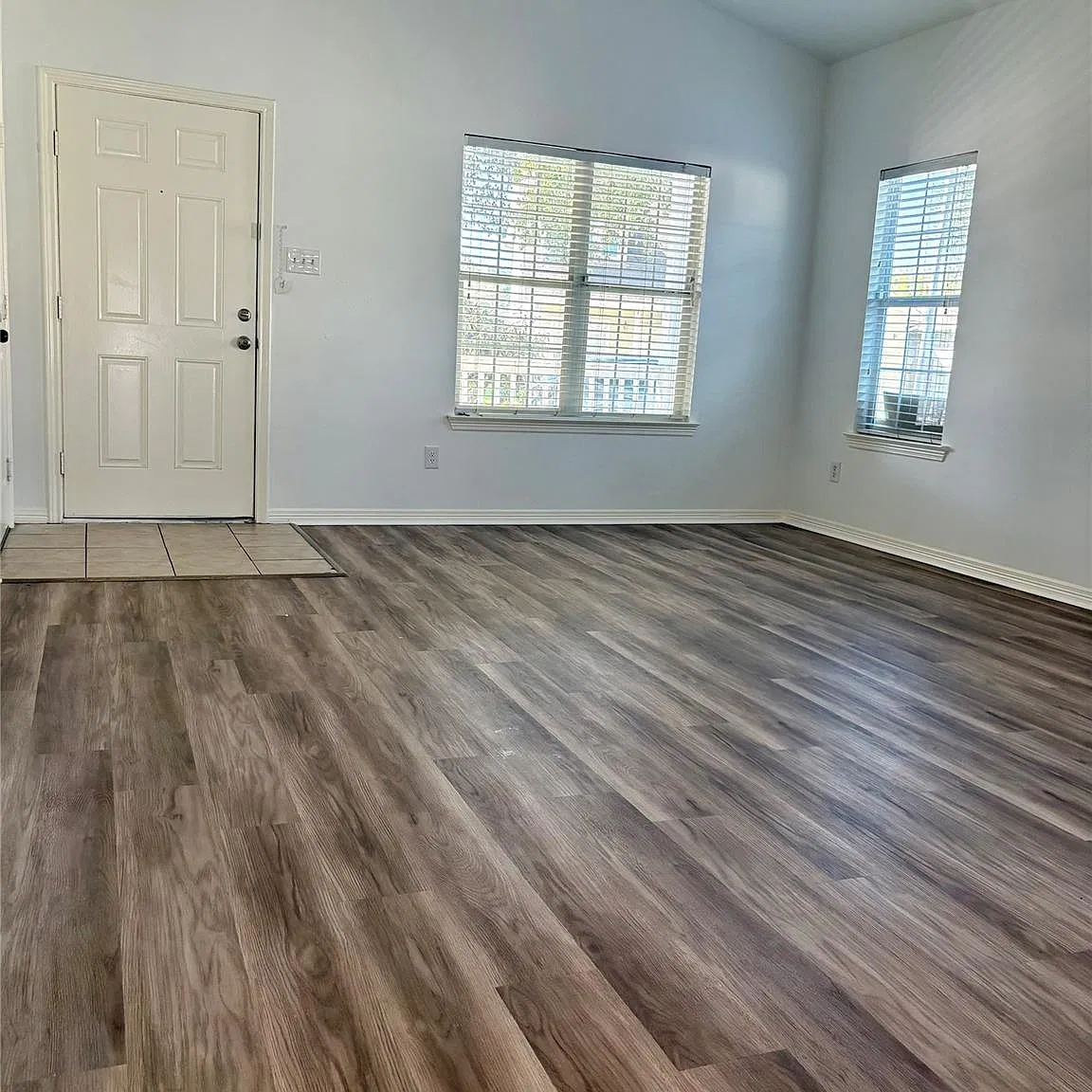 3 bed, 2.0 bath, 1515 sqft, $1,750 — Photo 2