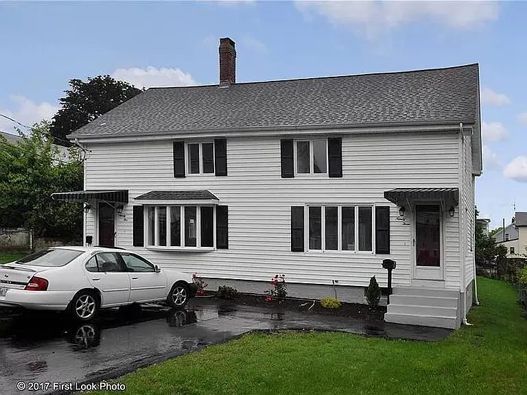 93 Old Main St #1 — Photo 4