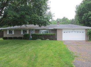 4405 Lansing Rd, Charlotte, MI 48813