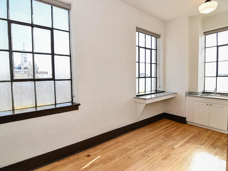 36 W Main St #209 — Photo 11