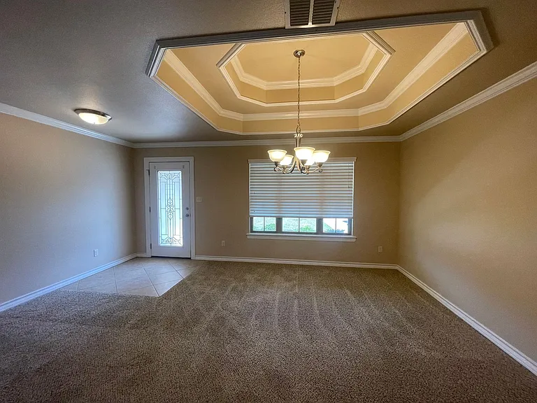 132 Lola Cir — Photo 4