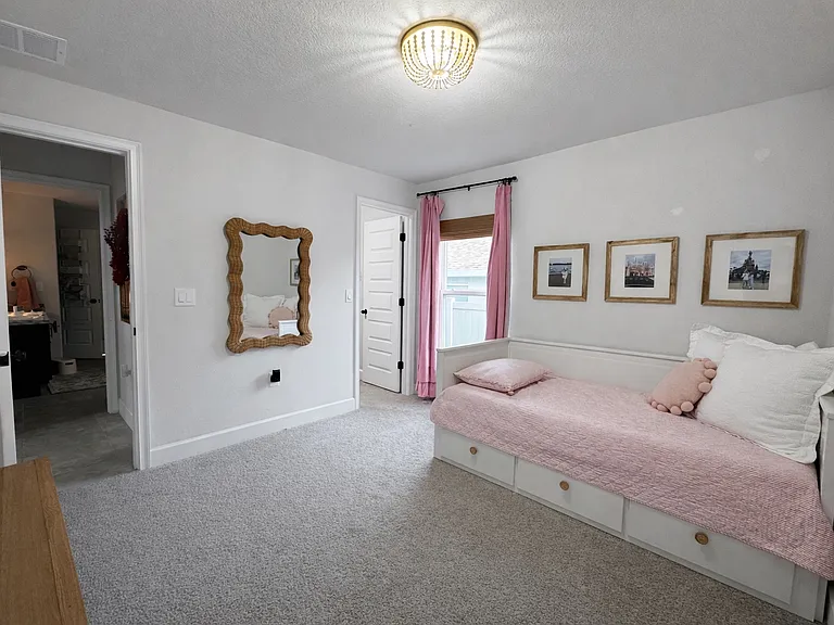 1637 Denali St — Photo 16