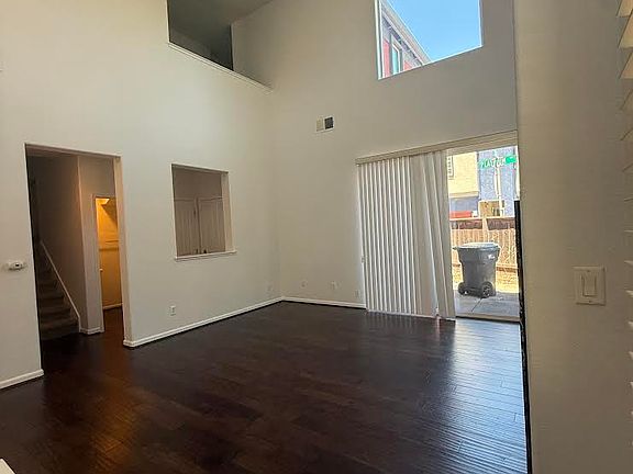 2nd image of 808 Platinum Ln