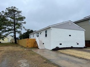 9531 17th Bay St #A & B, Norfolk, VA 23518