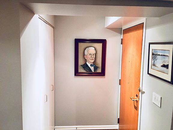 4th image of 345 N La Salle Dr APT 905