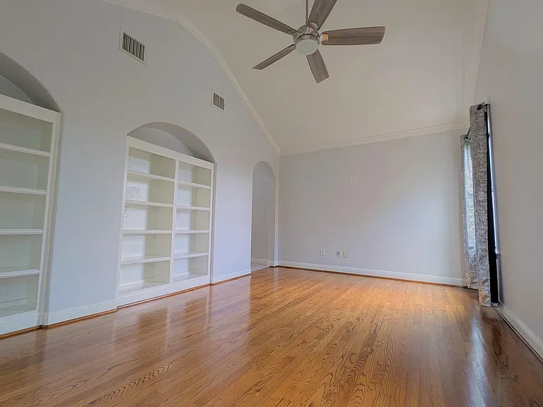 1307 Riverine Ct — Photo 43